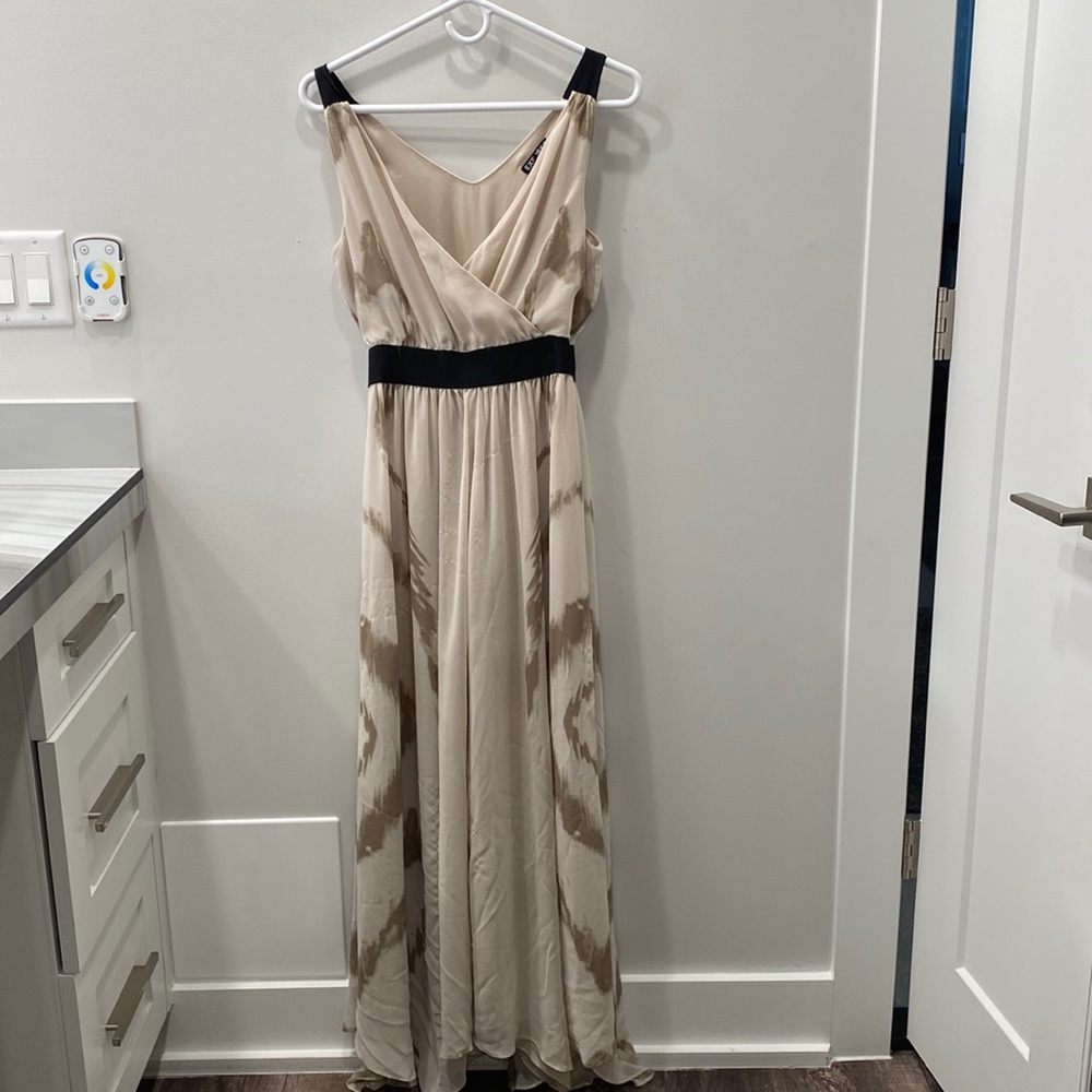 Express Maxi Dress. It Has A Snag.